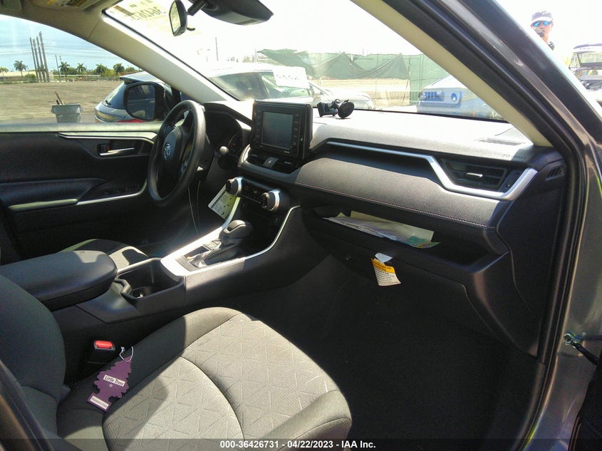 VIN 2T3W1RFV6NC208029 2022 TOYOTA RAV4 XLE