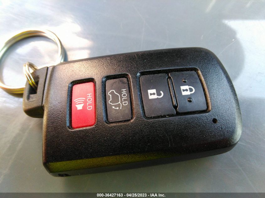 2017 TOYOTA RAV4 HYBRID XLE/LE PLUS JTMRJREV5HD072703