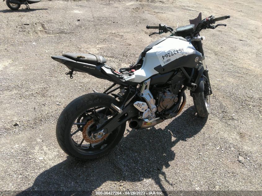 2015 YAMAHA FZ07 JYARM06E3FA005142