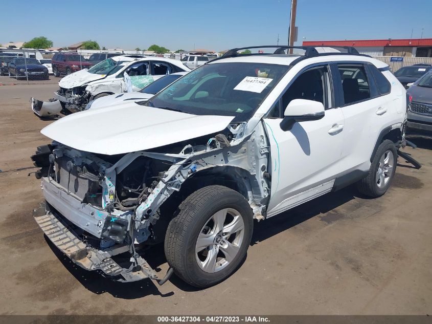 2019 TOYOTA RAV4 XLE - JTMP1RFV0KJ008471