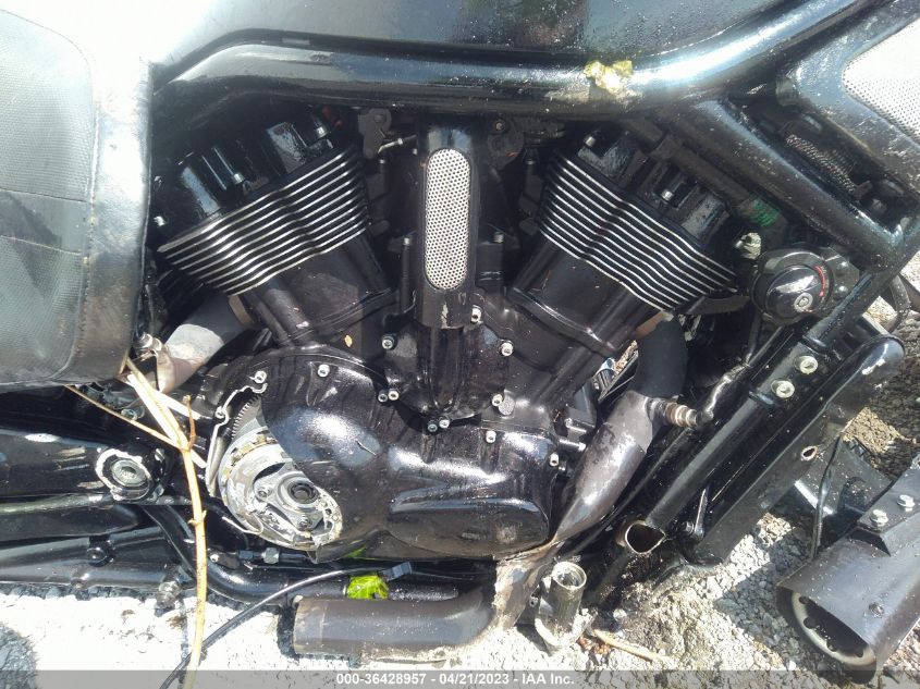 2011 HARLEY-DAVIDSON VRSCDX - 1HD1HHH12BC802025