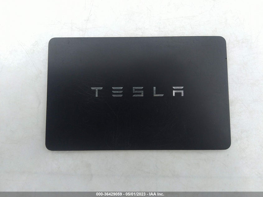 VIN 7SAYGDEE2NF318613 2022 TESLA MODEL Y LONG RANGE