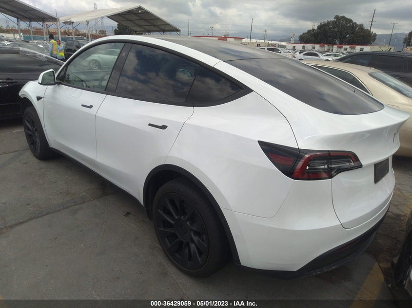 VIN 7SAYGDEE2NF318613 2022 TESLA MODEL Y LONG RANGE