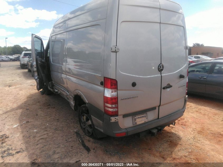 2015 MERCEDES-BENZ SPRINTER CARGO VANS WD3PE7DC7FP161453
