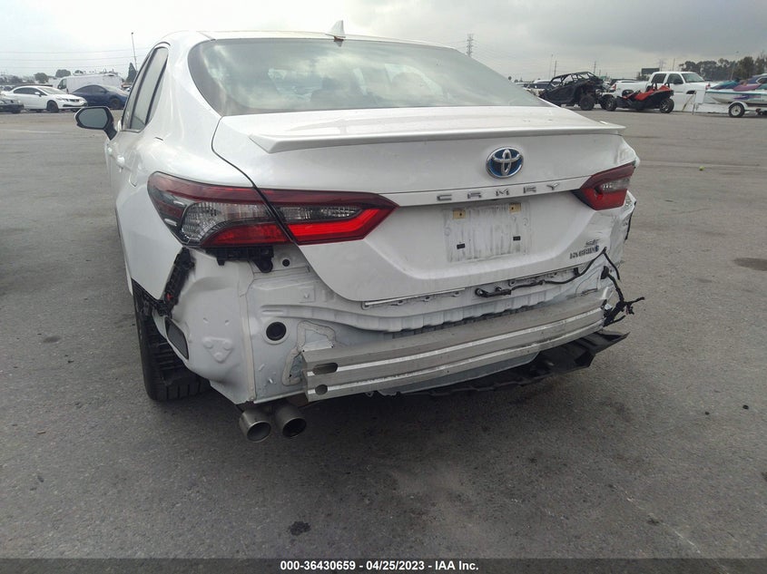 VIN 4T1G31AK8MU026397 2021 TOYOTA CAMRY HYBRID SE