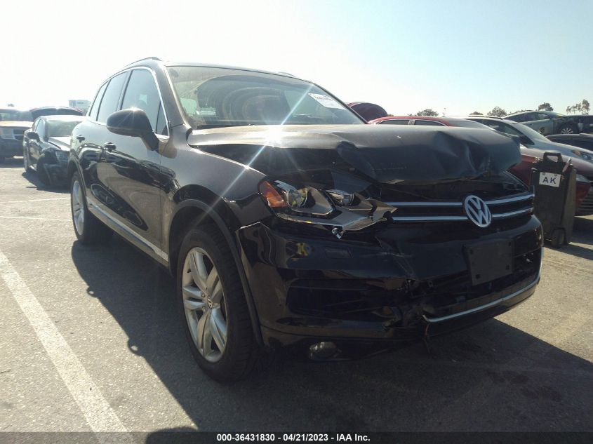 2014 VOLKSWAGEN TOUAREG EXEC - WVGEF9BPXED010162