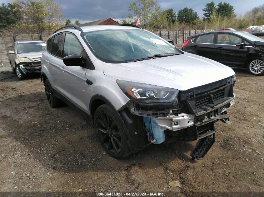 2017 FORD ESCAPE SE - 1FMCU9GD7HUC16197