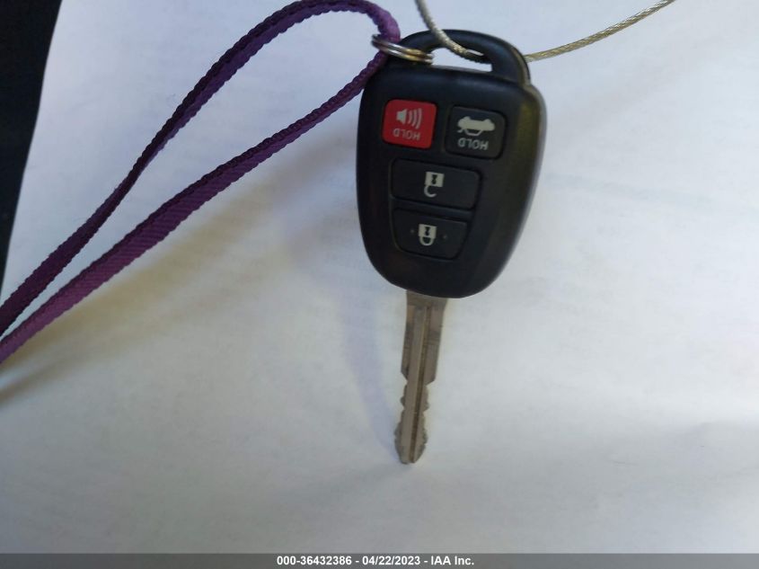 2016 TOYOTA COROLLA LE - 2T1BURHE7GC659484