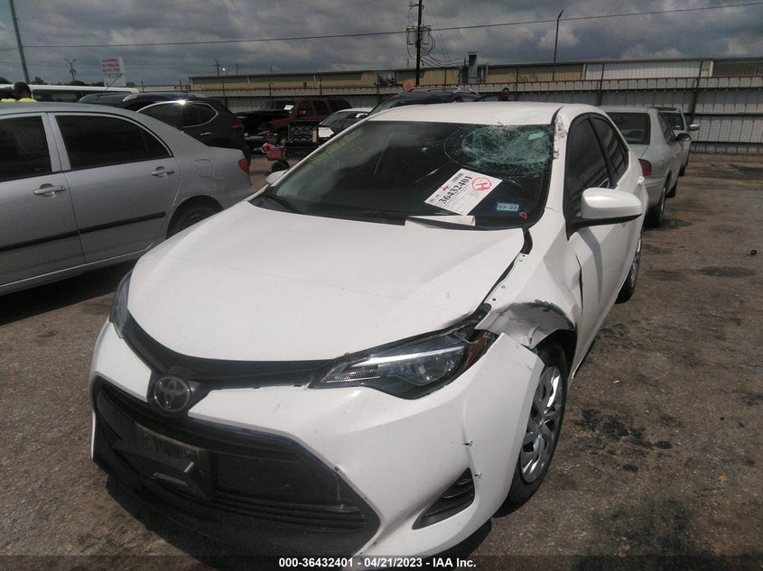 VIN 5YFBURHE1KP907933 2019 TOYOTA COROLLA L/LE/SE/XLE/XSE
