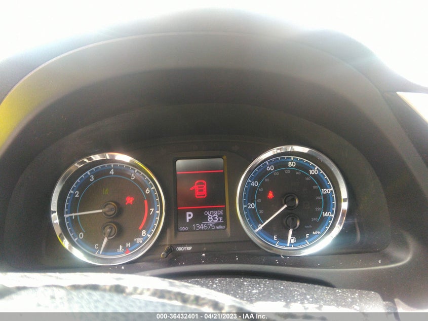 VIN 5YFBURHE1KP907933 2019 TOYOTA COROLLA L/LE/SE/XLE/XSE