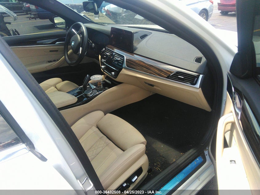 VIN WBA53BH0XMCF84750 2021 BMW 5 SERIES 530I