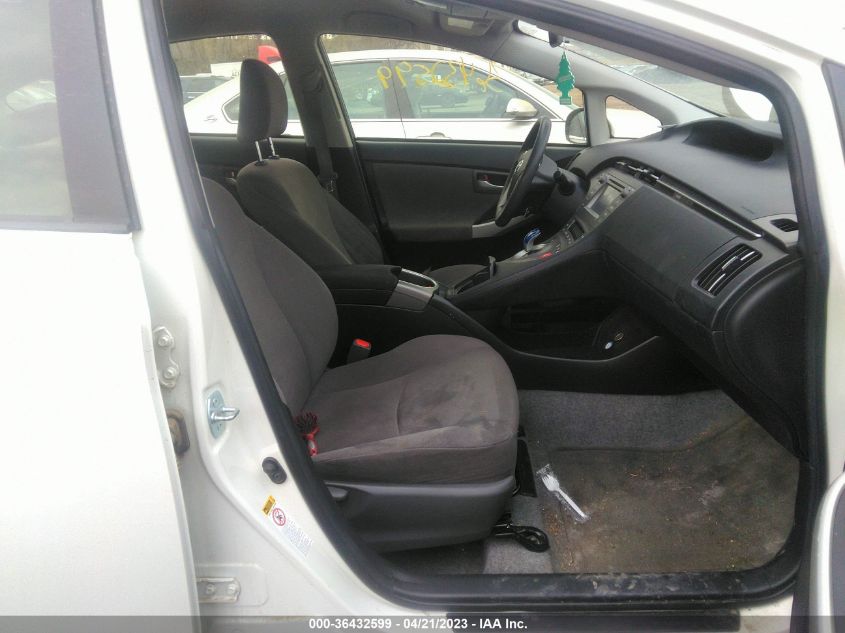 2015 TOYOTA PRIUS FOUR - JTDKN3DU1F0482933