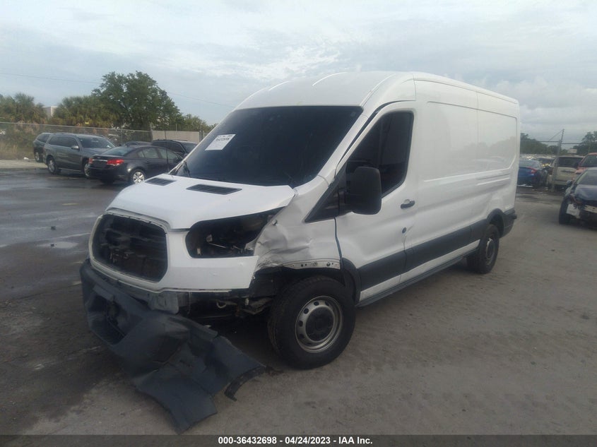 VIN 1FTYR2CM3JKA57379 2018 FORD TRANSIT VAN