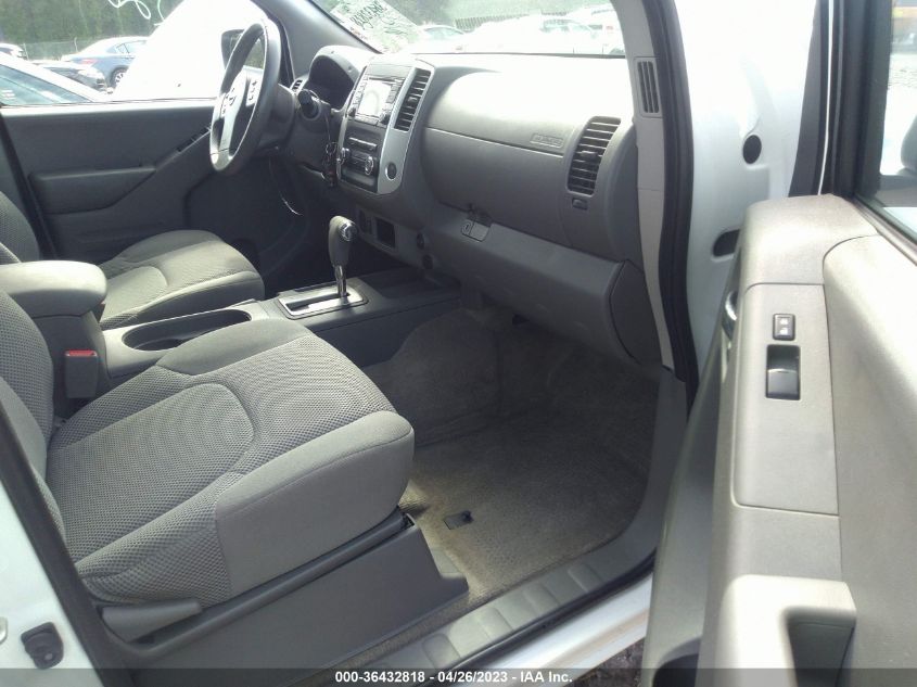 2017 NISSAN FRONTIER SV V6 - 1N6AD0ER5HN764020