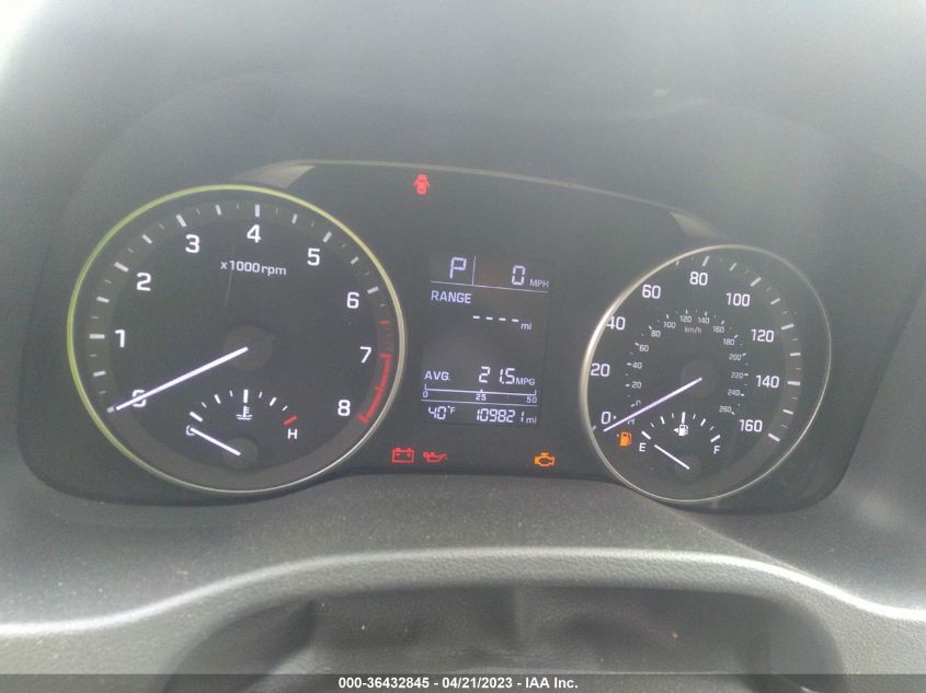 2017 HYUNDAI ELANTRA SE - 5NPD84LF2HH013882