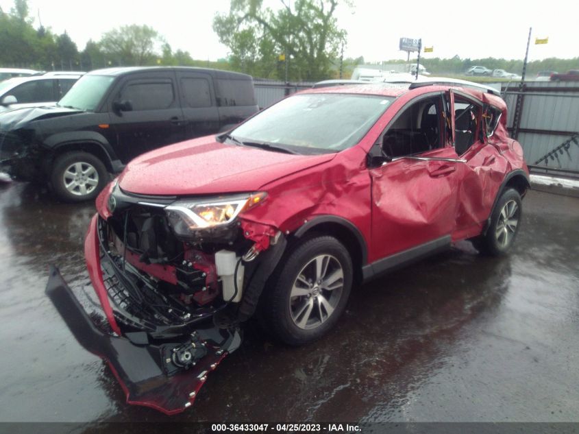 2017 TOYOTA RAV4 XLE - JTMWFREV2HJ134015