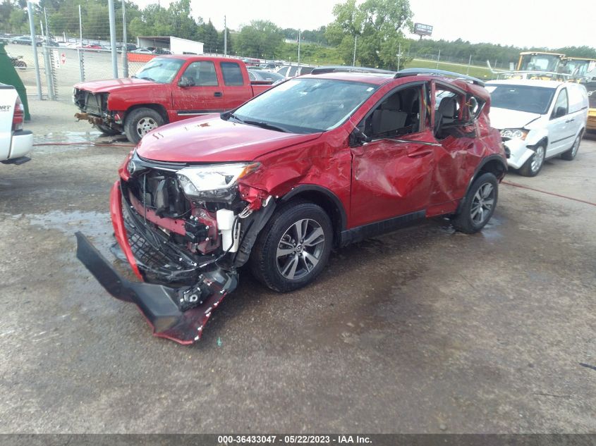 2017 TOYOTA RAV4 XLE - JTMWFREV2HJ134015