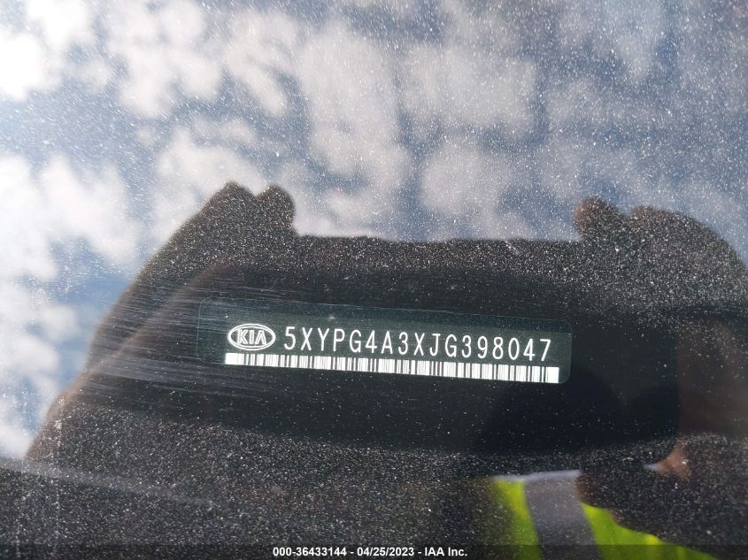 2018 KIA SORENTO LX - 5XYPG4A3XJG398047