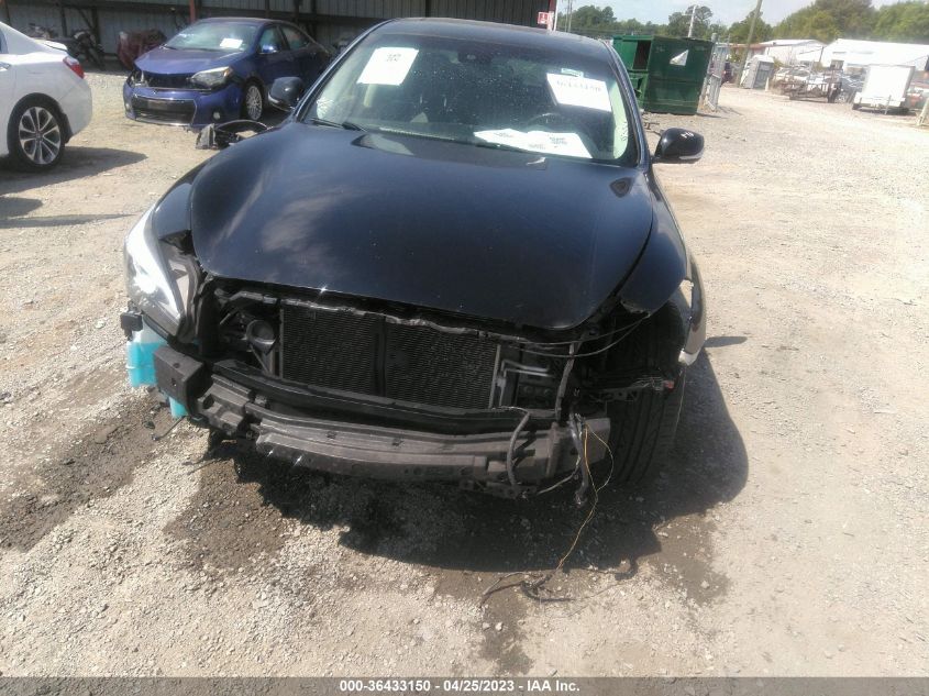 2015 INFINITI Q70 JN1BY1ARXFM561315