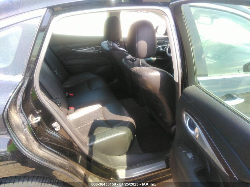 2015 INFINITI Q70 JN1BY1ARXFM561315