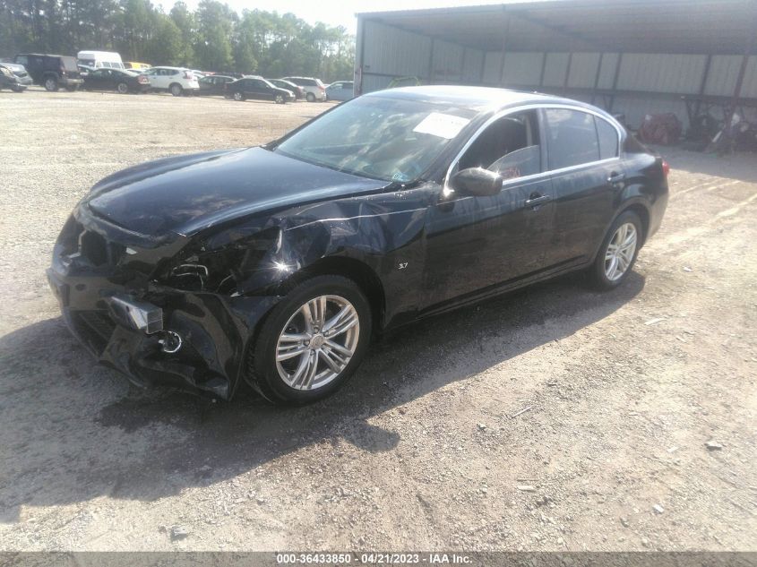 2015 INFINITI Q40 JN1CV6AR5FM523128