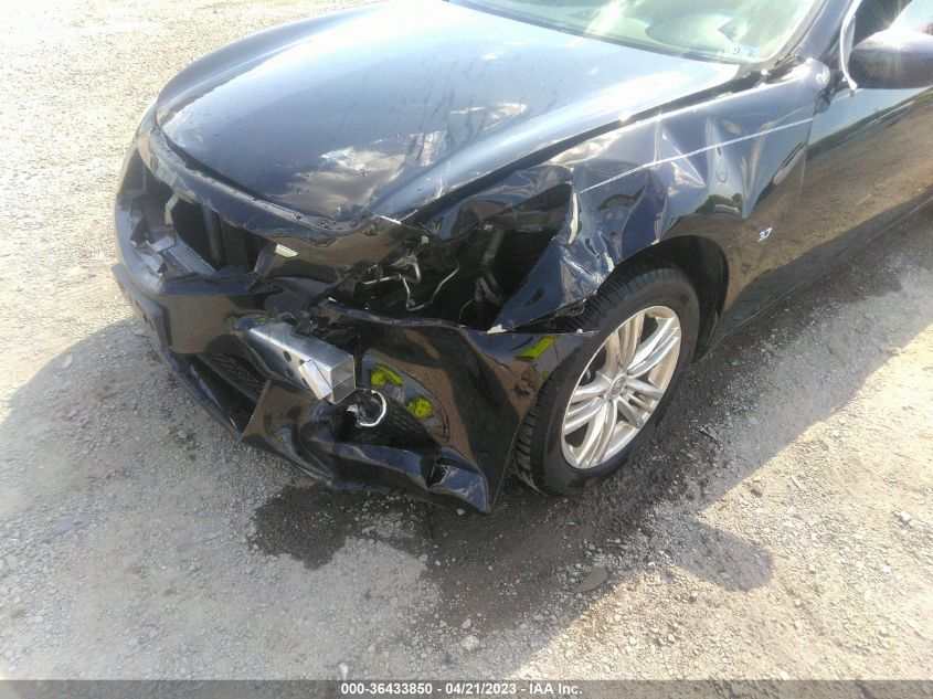 2015 INFINITI Q40 JN1CV6AR5FM523128