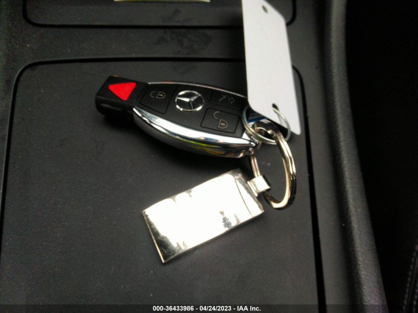 2015 MERCEDES-BENZ GLA-CLASS GLA 250 - WDCTG4EB9FJ178853