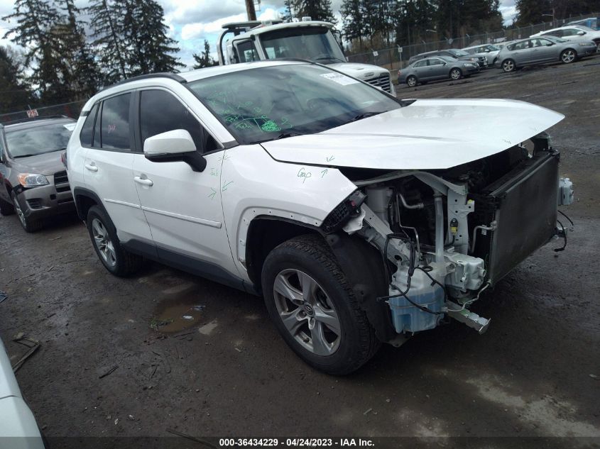 2019 TOYOTA RAV4 XLE - JTMP1RFVXKD520379