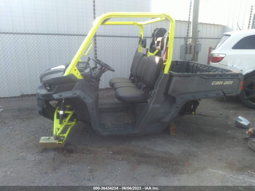 2016 CAN-AM DEFENDER HD10/HD10 DPS 3JBUGAP44GK000391