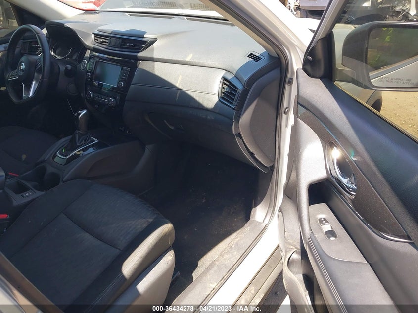 VIN KNMAT2MT5KP534679 2019 NISSAN ROGUE SV