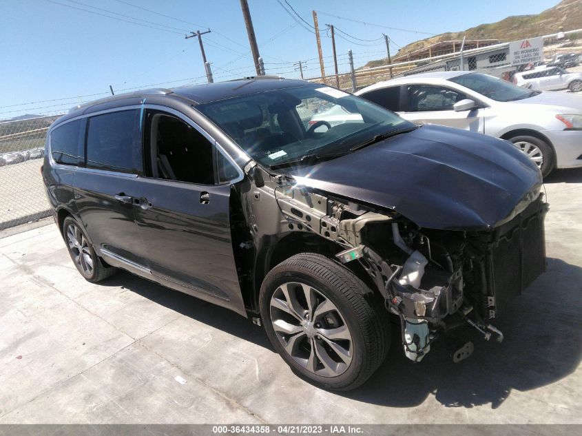 2018 CHRYSLER PACIFICA LIMITED - 2C4RC1GG5JR117183