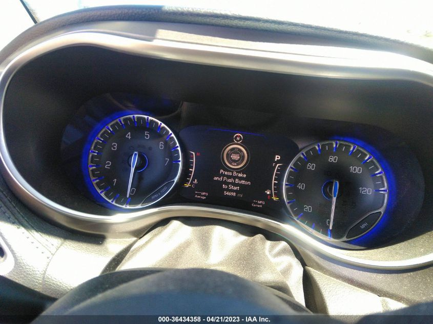 2018 CHRYSLER PACIFICA LIMITED - 2C4RC1GG5JR117183