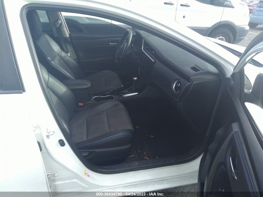 VIN 2T1BURHE3JC084680 2018 TOYOTA COROLLA SE