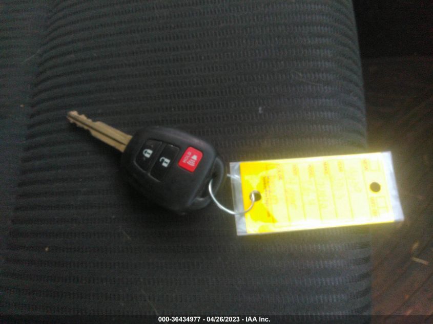2013 TOYOTA RAV4 XLE - JTMRFREV6DD022906