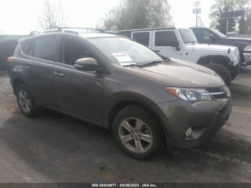 2013 TOYOTA RAV4 XLE - JTMRFREV6DD022906
