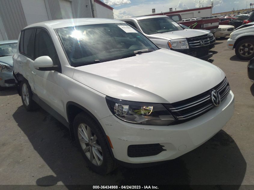 2017 VOLKSWAGEN TIGUAN - WVGBV7AX5HK054209