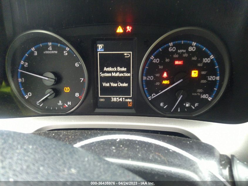 2018 TOYOTA RAV4 LE - JTMBFREV5JJ238955