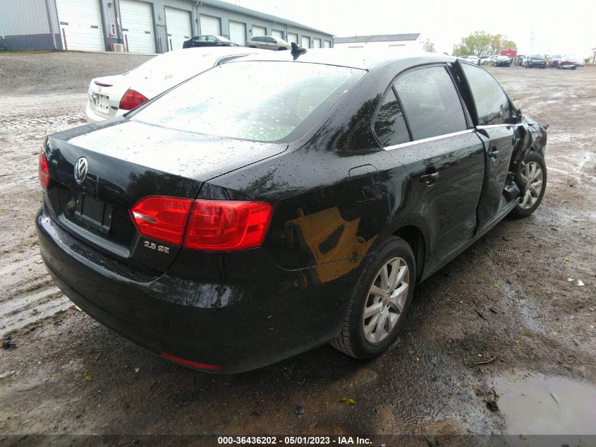 2013 VOLKSWAGEN JETTA SEDAN SE W/CONVENIENCE/SUNROOF - 3VWDX7AJ3DM399869