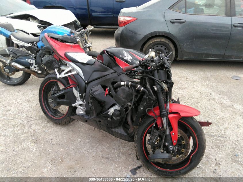 2009 HONDA CBR600 RR - JH2PC40029K204210
