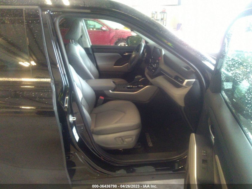 2022 TOYOTA HIGHLANDER XLE - 5TDHZRBH5NS180242