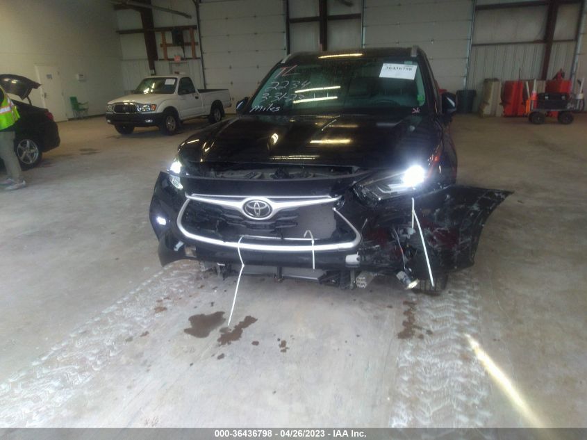 2022 TOYOTA HIGHLANDER XLE - 5TDHZRBH5NS180242
