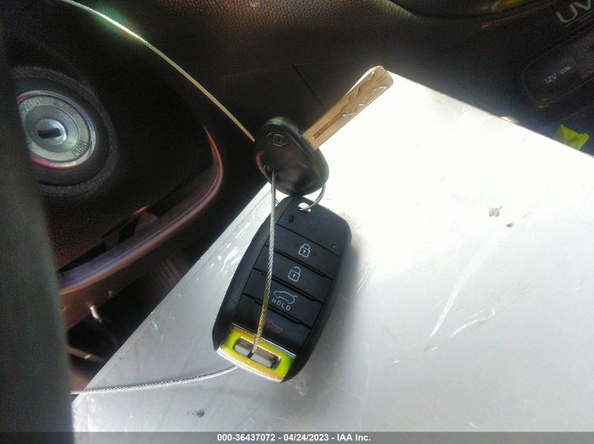 2015 KIA SOUL + - KNDJP3A50F7136544