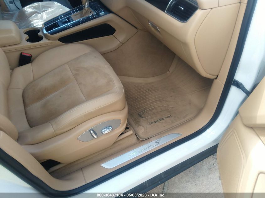2016 PORSCHE MACAN S - WP1AB2A53GLB42709