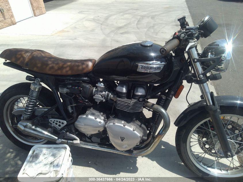 2014 TRIUMPH MOTORCYCLE THRUXTON - SMT920K14ET656457