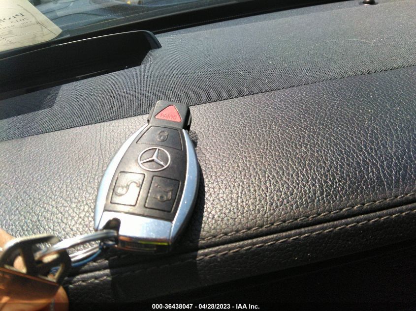 2015 MERCEDES-BENZ S-CLASS S 550 - WDDUG8CB3FA164733