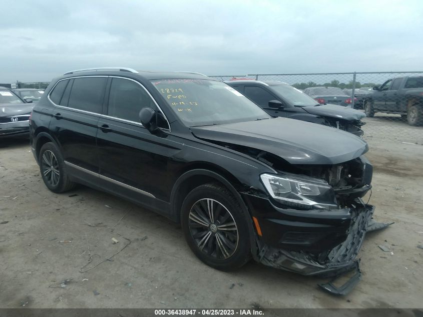 2018 VOLKSWAGEN TIGUAN SEL/SE - 3VV3B7AX1JM046318