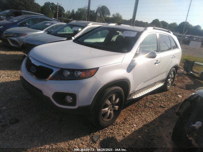 2013 KIA SORENTO LX - 5XYKTCA64DG344659