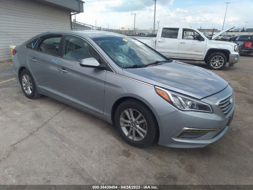 2015 HYUNDAI SONATA 2.4L SE - 5NPE24AF7FH007095