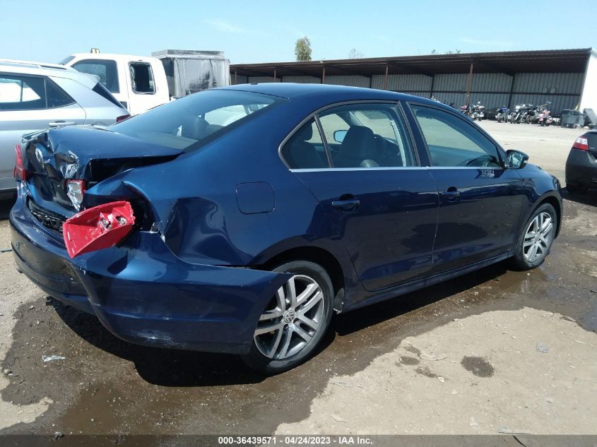 2013 VOLKSWAGEN JETTA SEDAN SE - 3VWDP7AJ0DM206805