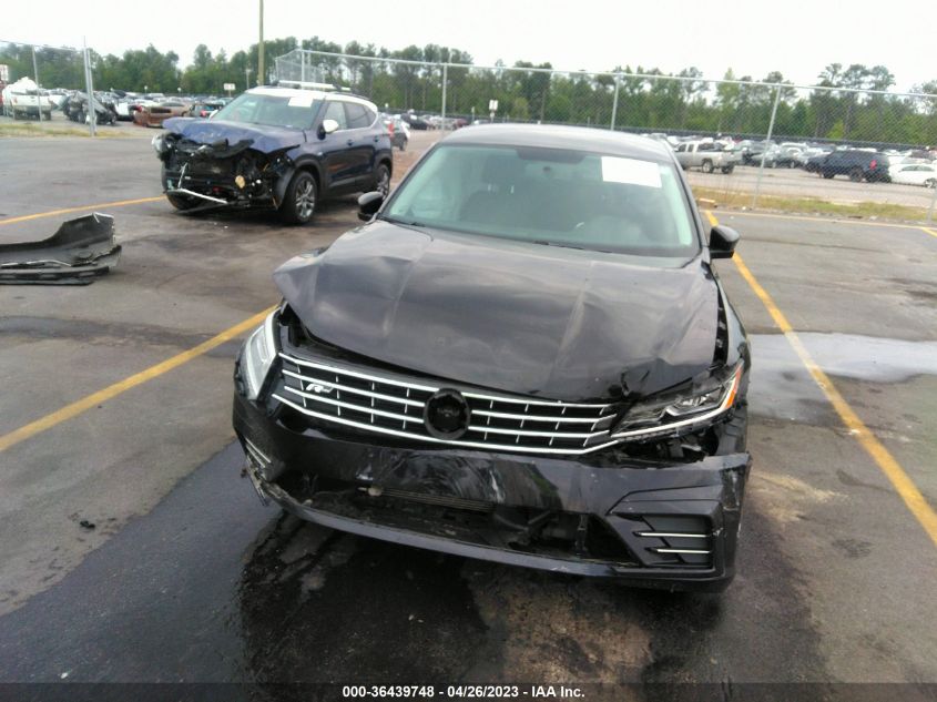 2018 VOLKSWAGEN PASSAT 2.0T S/R-LINE - 1VWAA7A33JC036796